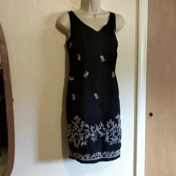 Dress/Romper Bundle - Picture 5 of 9